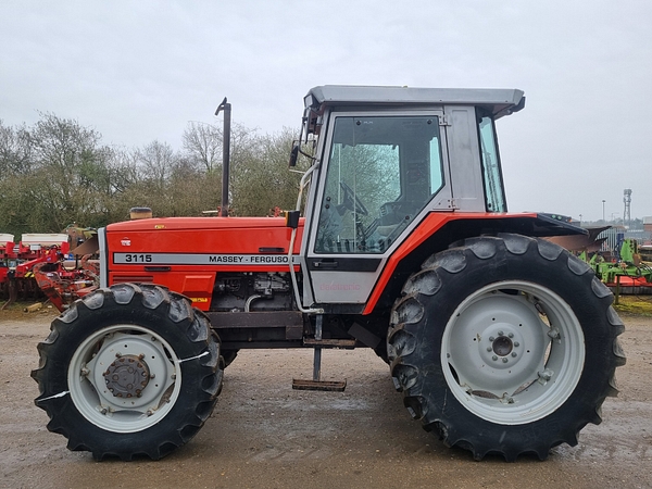 Chris Atkin & Son Ltd - Massey Ferguson 3115